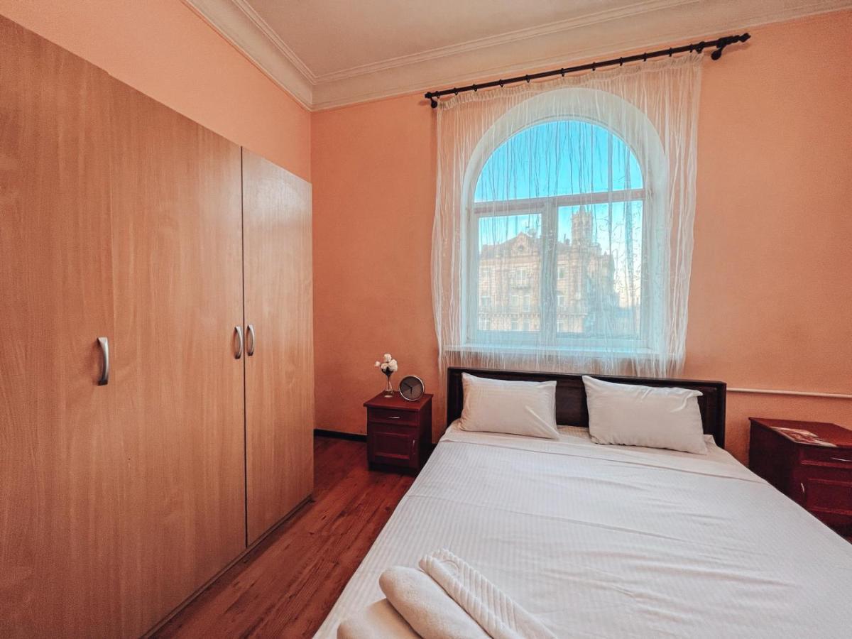 Apartments On Kreshchatik 17 キエフ エクステリア 写真