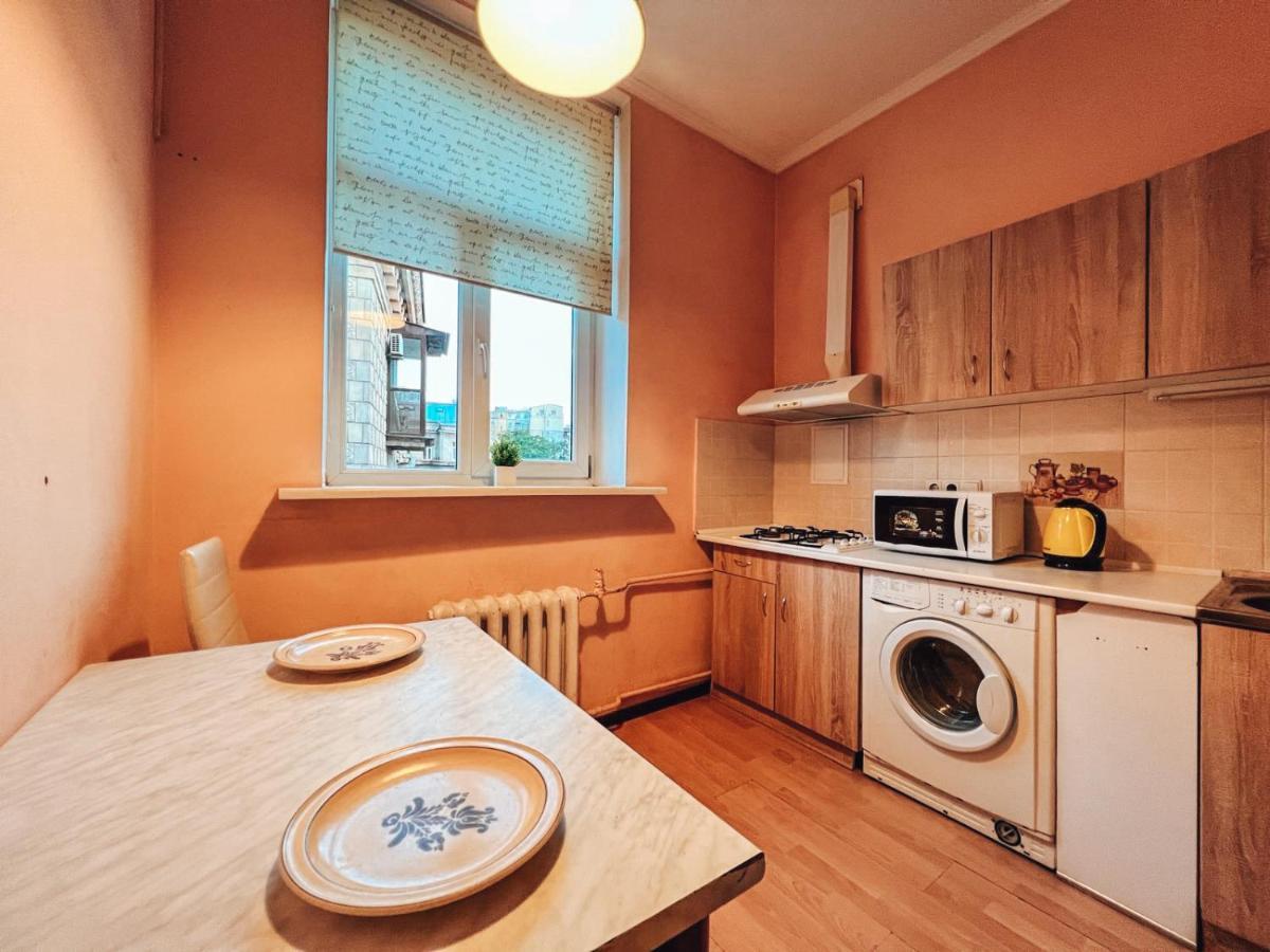 Apartments On Kreshchatik 17 キエフ エクステリア 写真